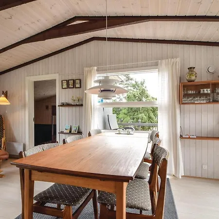 Two-bedroom Holiday In Juelsminde *