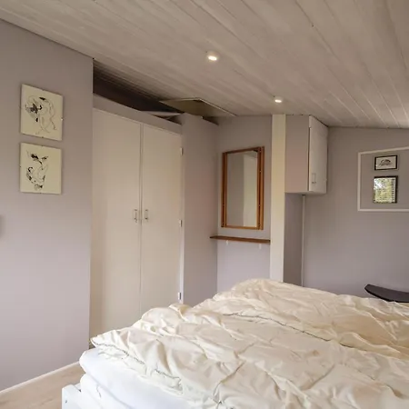 Two-bedroom Holiday In Juelsminde *